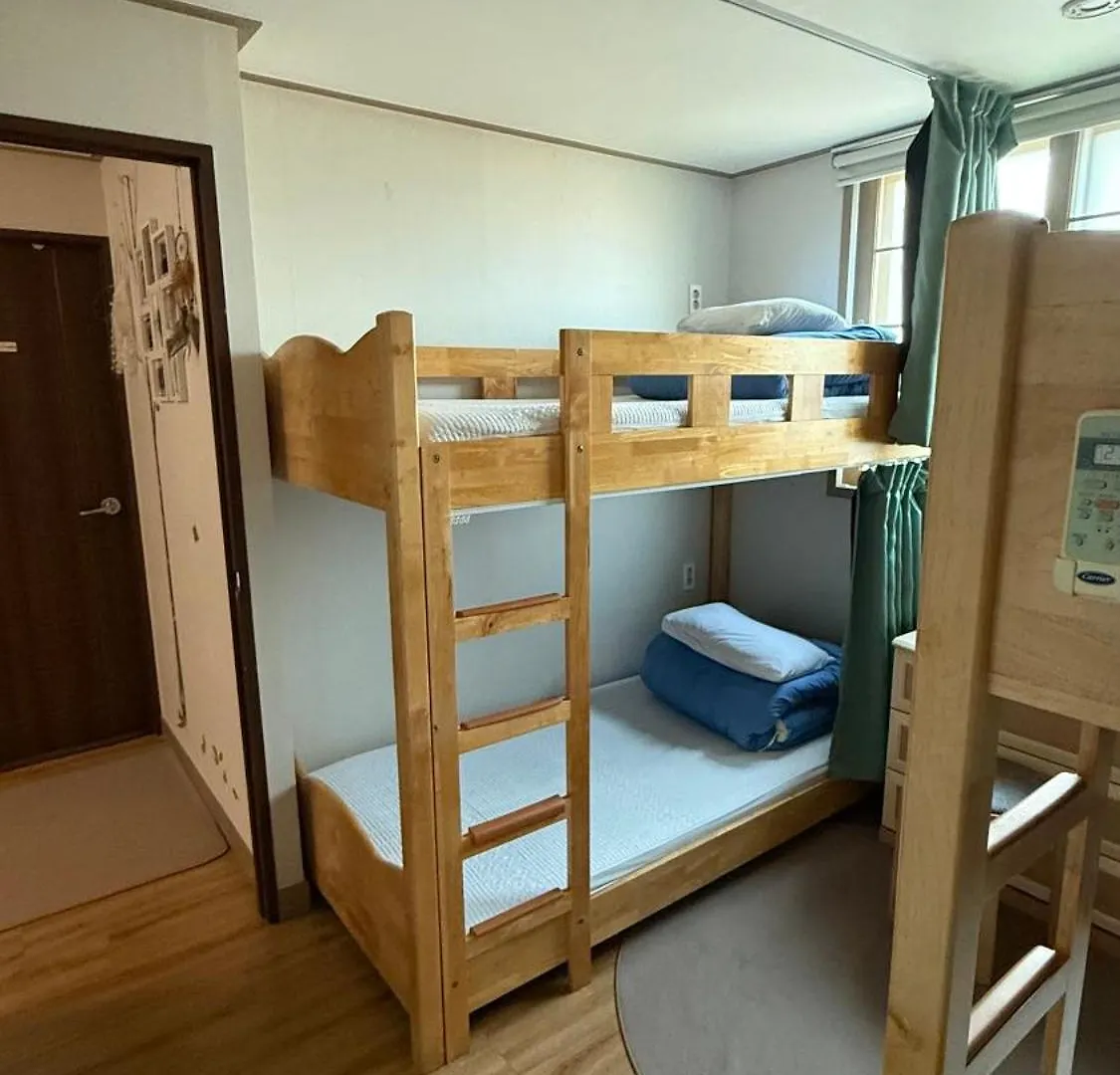 Ganderak Guesthouse Jeju Casa de hóspedes